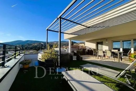 Apartment in Opio, Alpes-Maritimes