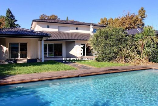 Lüks ev Eysines, Gironde