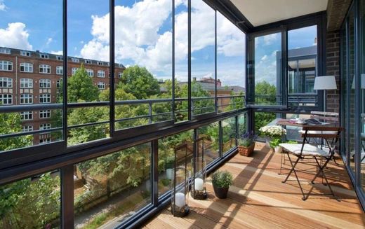 Apartment / Etagenwohnung in Aix-les-Bains, Savoy