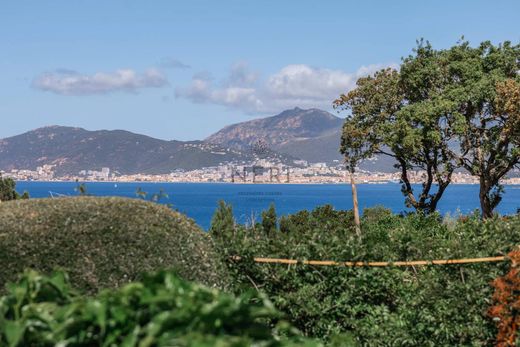 Вилла, Porticcio, South Corsica