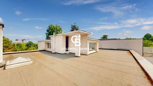 Apartment in Bourg-la-Reine, Hauts-de-Seine