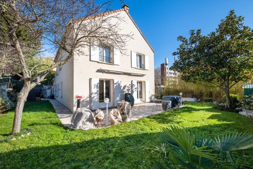 Luxury home in Triel-sur-Seine, Yvelines