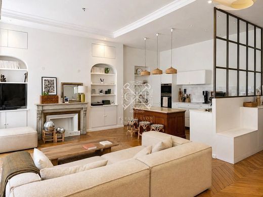 Apartment in Lyon, Rhône