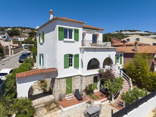 Luxury home in Bandol AOC, Var