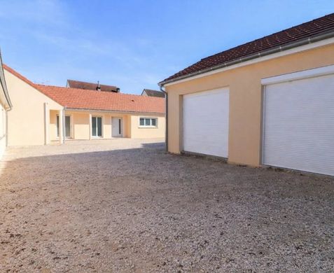 Luxury home in Beaune, Cote d'Or