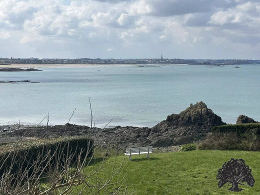 منزل ﻓﻲ Saint-Malo, Ille-et-Vilaine