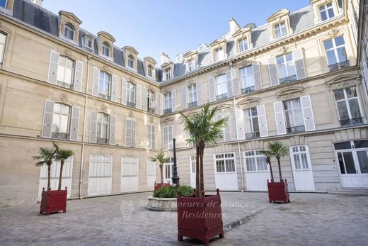 Appartement à Champs-Elysées, Madeleine, Triangle d’or, Paris