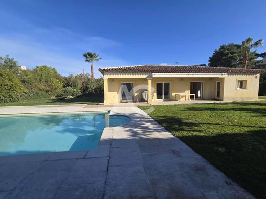 Luksusowy dom w Antibes, Alpes-Maritimes