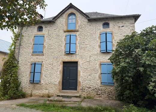 ‏בתים כפריים או חוות ב  Tauriac-de-Naucelle, Aveyron