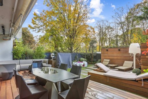 Apartment / Etagenwohnung in Le Perreux-sur-Marne, Val-de-Marne