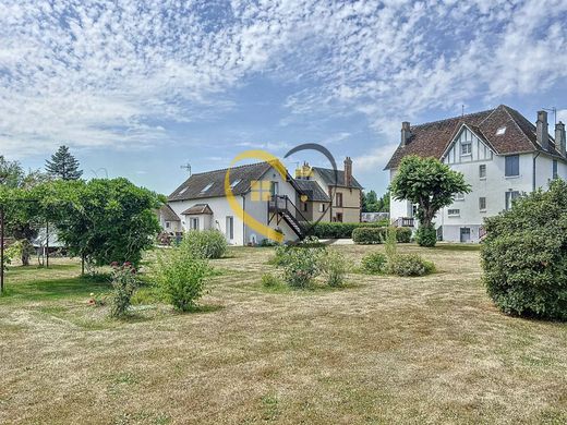 Villa en Aubigny-sur-Nère, Cher