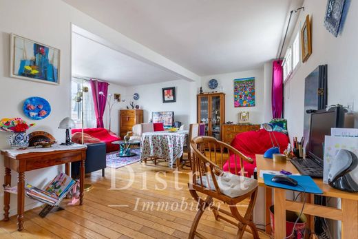 Apartment in Motte-Picquet, Commerce, Necker, Paris