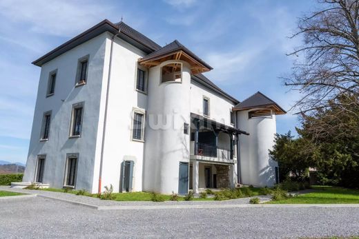 Apartment in Thonon-les-Bains, Haute-Savoie