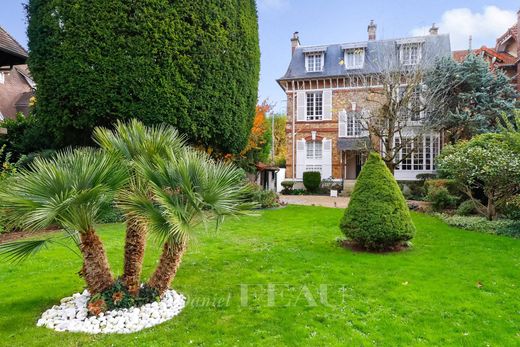 Luxury home in Versailles, Yvelines