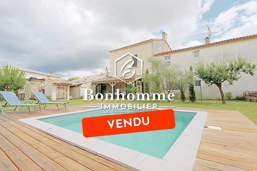 Luxury home in Langoiran, Gironde