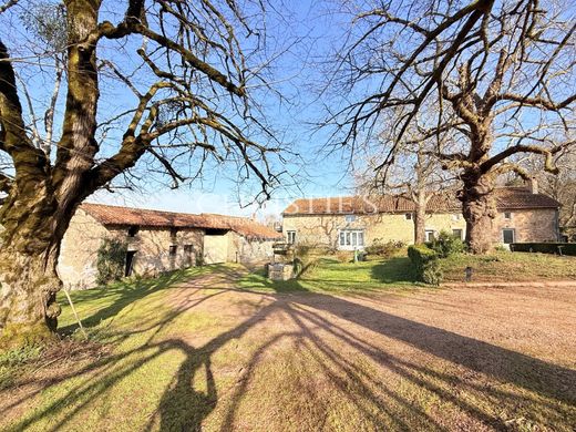 Casa di lusso a Abjat-sur-Bandiat, Dordogna