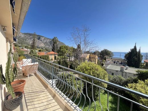 Apartment in Èze, Alpes-Maritimes