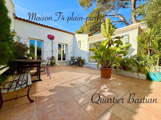 Luxus-Haus in La Seyne-sur-Mer, Var