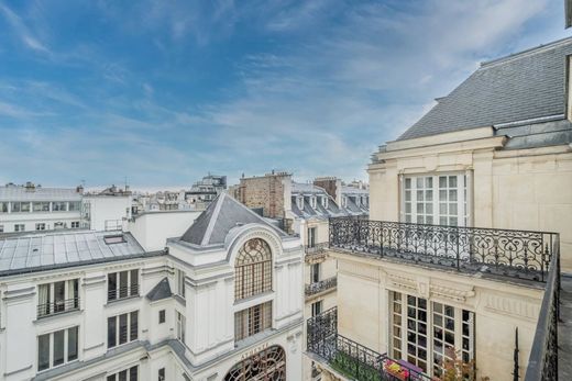 Apartment / Etagenwohnung in Provence-Opéra – Grands Boulevards, Paris