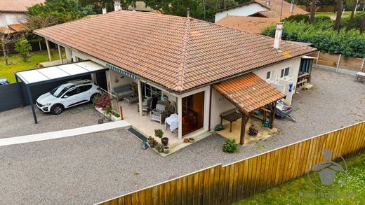 Luxe woning in Biscarrosse-Plage, Landes