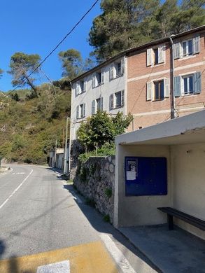 Complesso residenziale a Peillon, Alpi Marittime
