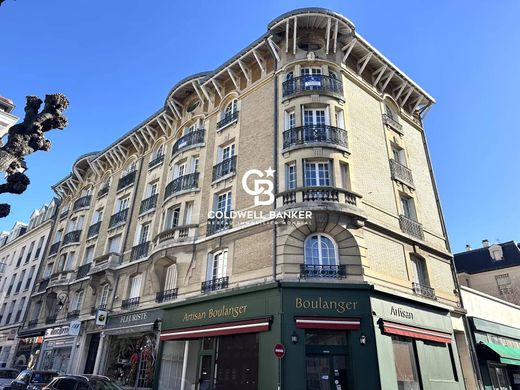 Apartment in Le Vésinet, Yvelines