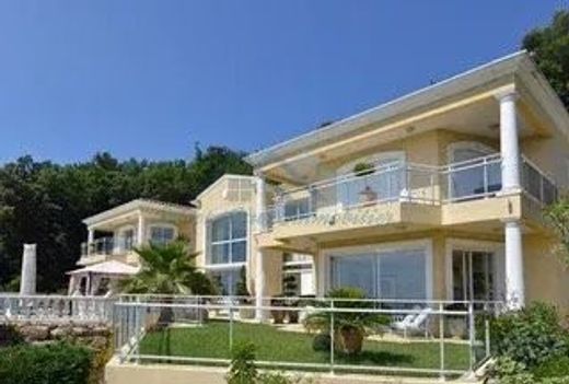 Luxury home in Golfe-Juan, Alpes-Maritimes