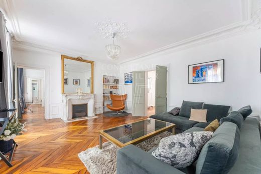 Apartment / Etagenwohnung in Tour Eiffel, Invalides – Ecole Militaire, Saint-Thomas d’Aquin, Paris
