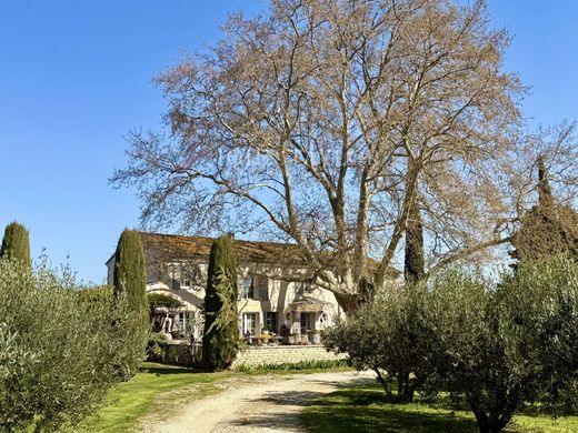 Rural or Farmhouse in L'Isle-sur-la-Sorgue, Vaucluse