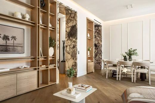 Apartment / Etagenwohnung in Cannes, Alpes-Maritimes