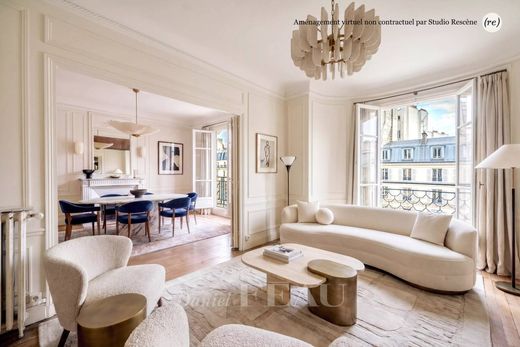 Apartment in Tour Eiffel, Invalides – Ecole Militaire, Saint-Thomas d’Aquin, Paris