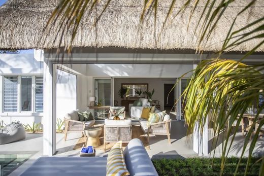 Villa in Grand Baie, Rivière du Rempart District