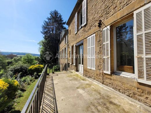 Luxe woning in Charleville-Mézières, Ardennes