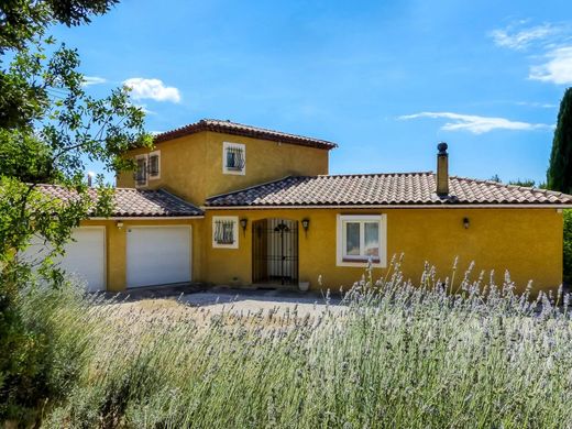 Maison de luxe à La Roquebrussanne, Var