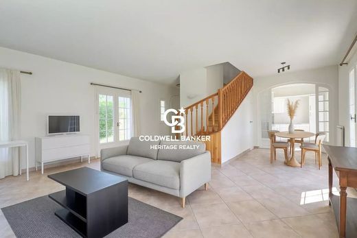 Luxury home in Francheville, Rhône