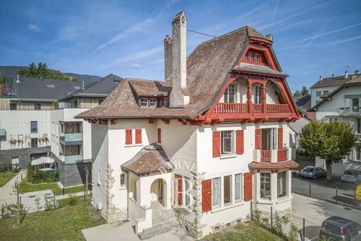 Casa di lusso a Divonne-les-Bains, Ain