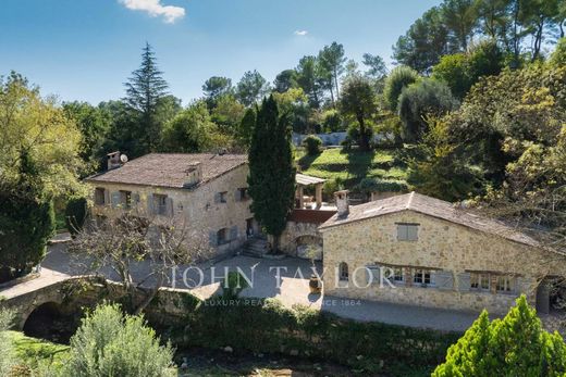 Luxe woning in Le Rouret, Alpes-Maritimes