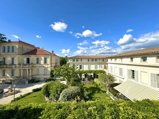Квартира, Saint-Rémy-de-Provence, Bouches-du-Rhône