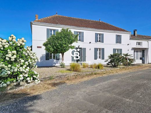 Luxury home in Saint-Grégoire-d'Ardennes, Charente-Maritime