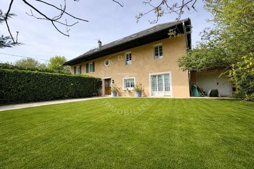 Luxury home in Poisy, Haute-Savoie