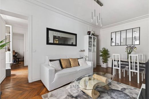 Apartment in Provence-Opéra – Grands Boulevards, Paris