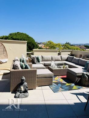 Apartment in Mandelieu-la-Napoule, Alpes-Maritimes