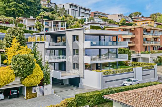 Montagnola, Lugano Districtのアパートメント