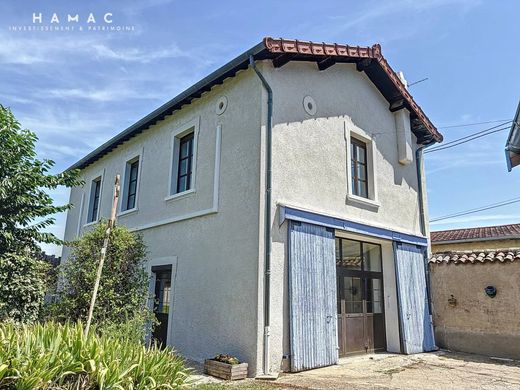 Luxe woning in Brindas, Rhône