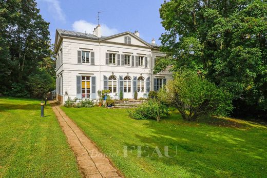 Apartment in Bougival, Yvelines