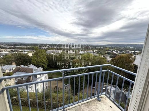 ﺷﻘﺔ ﻓﻲ Saint-Germain-en-Laye, Yvelines