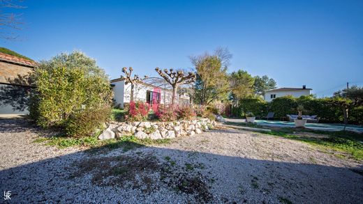 Casa di lusso a Cuges-les-Pins, Bocche del Rodano
