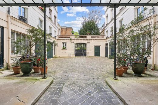 Apartment / Etagenwohnung in Saint-Germain, Odéon, Monnaie, Paris