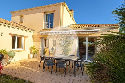 Casa de lujo en La Chapelle-Basse-Mer, Loira Atlántico