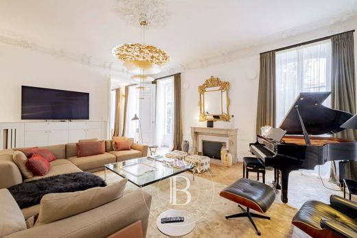 Bordeaux, Girondeのアパートメント